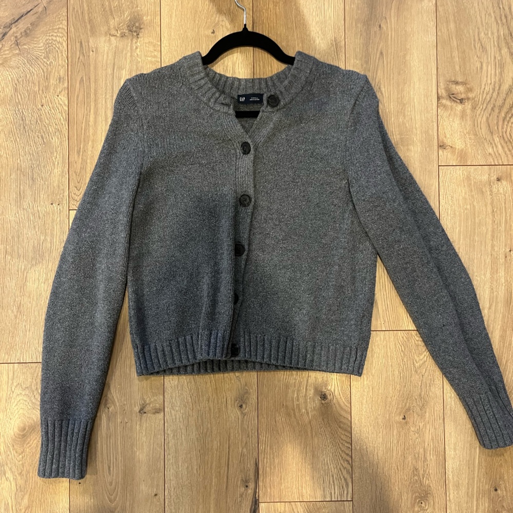 GAP Soft Cash Grey Button up Cardigan